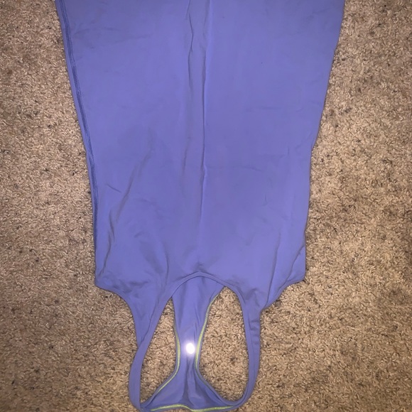 Lulu Lemon purple size 8 tank top - Picture 2 of 3